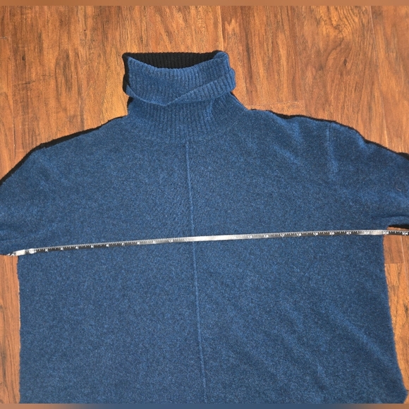 Athleta Transit Merino Wool Blend Colorblock Turtleneck Teal/Black Sweater - Picture 10 of 17